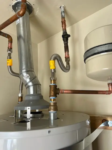 Water heater installation and plumbing repair in Willoughby